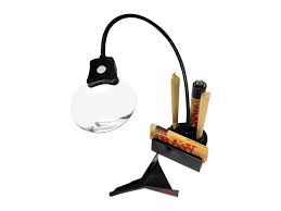 Raw Perspector rechargable LED magnifying glass